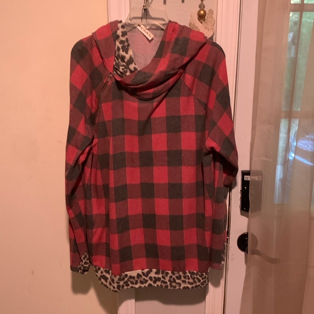 Long sleeve hoodie